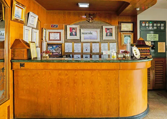 Collection O 92690 Hotel Limas